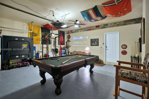 Casa en venta en Homestead, Florida, 5 dormitorios, 236.9 m2 № 2385327 - foto 29