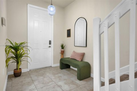 Casa en venta en Homestead, Florida, 5 dormitorios, 236.9 m2 № 2385327 - foto 14