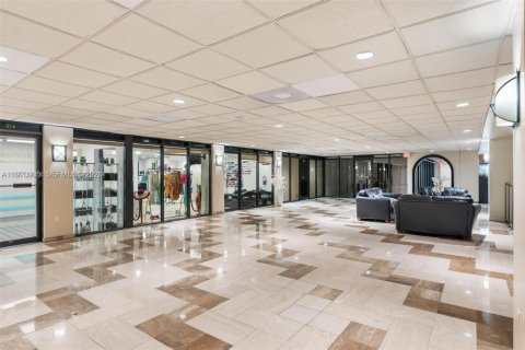 Condominio en alquiler en Miami, Florida, 35.3 m2 № 2033641 - foto 15