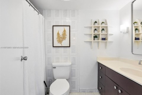 Condominio en alquiler en Miami, Florida, 35.3 m2 № 2033641 - foto 13