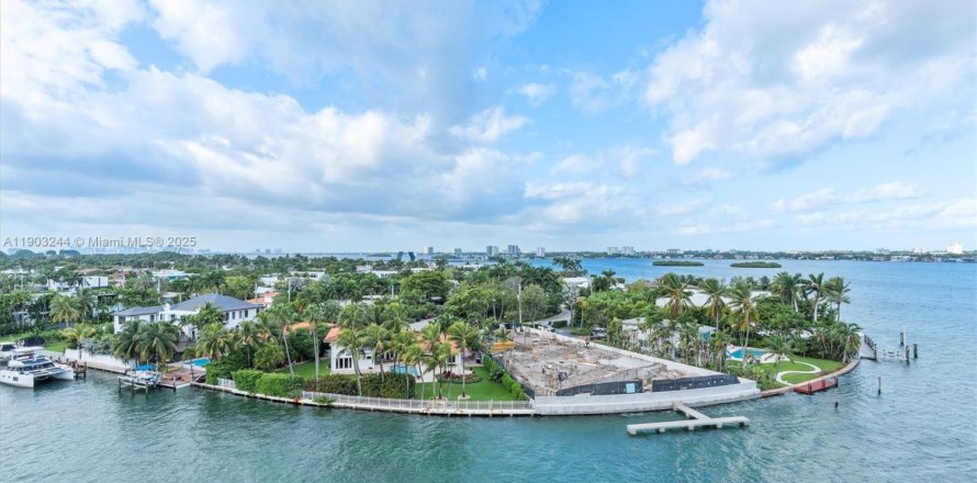 Condominio en Bay Harbor Islands, Florida, 2 dormitorios  № 1955642