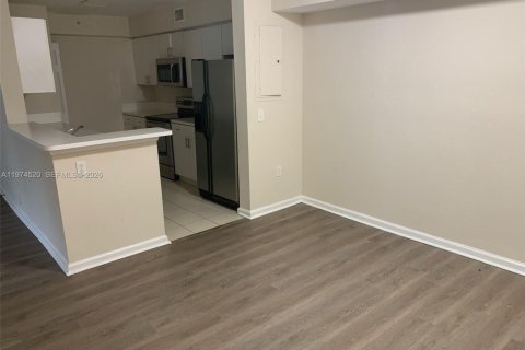 Снять в аренду кондоминиум в Хомстед, Флорида 3 спальни, 104.61м2, № 2036011 - фото 2