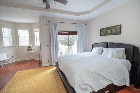 House in Miramar, Florida 5 bedrooms, 281.68 sq.m. № 2003054 - photo 26