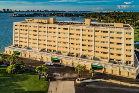 Купить кондоминиум в Беллеэйр Блафс, Флорида 5 комнат, 133.78м2, № 1350820 - фото 4