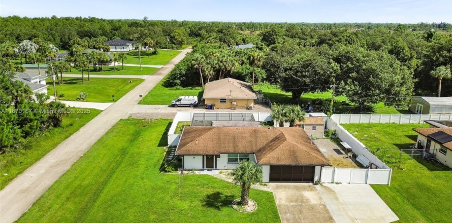 Casa en Lehigh Acres, Florida 2 dormitorios № 1895407