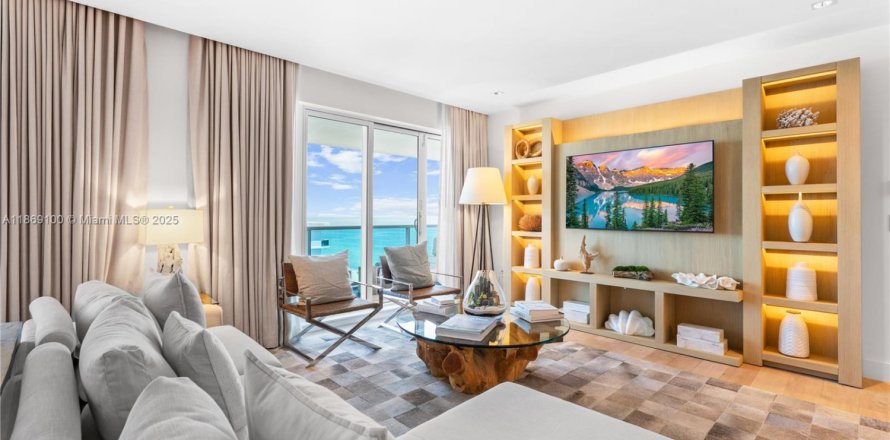 Кондоминиум с 3 спальнями в Майами-Бич, Флорида № 1980131