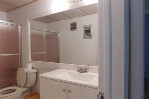 Condo in Deerfield Beach, Florida, 2 bedrooms  № 2086484 - photo 15