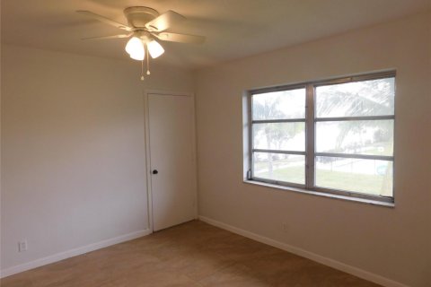 Condo in Deerfield Beach, Florida, 2 bedrooms  № 2086484 - photo 22