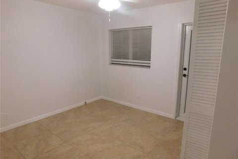 Condo in Deerfield Beach, Florida, 2 bedrooms  № 2086484 - photo 24