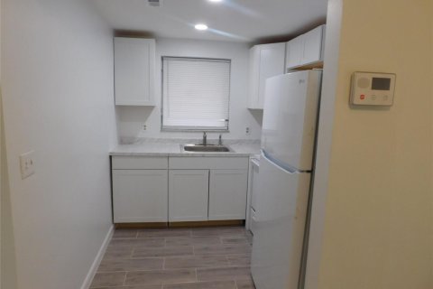 Condo in Deerfield Beach, Florida, 2 bedrooms  № 2086484 - photo 8
