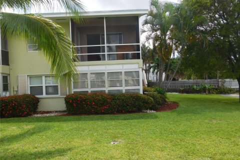 Condo in Deerfield Beach, Florida, 2 bedrooms  № 2086484 - photo 4
