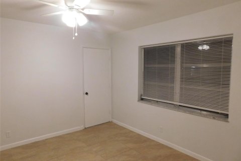 Condo in Deerfield Beach, Florida, 2 bedrooms  № 2086484 - photo 19