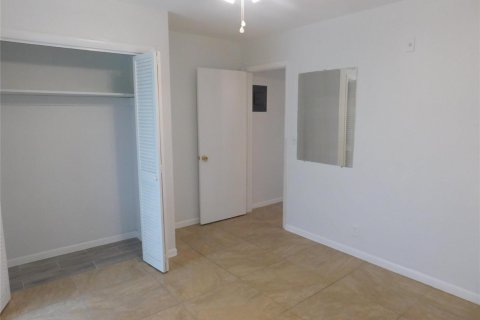 Condo in Deerfield Beach, Florida, 2 bedrooms  № 2086484 - photo 27
