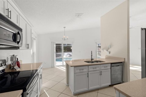 Villa ou maison à vendre à Davenport, Floride: 3 chambres, 153.38 m2 № 2419535 - photo 15