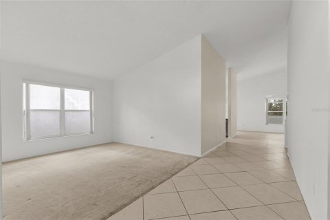 Villa ou maison à vendre à Davenport, Floride: 3 chambres, 153.38 m2 № 2419535 - photo 5