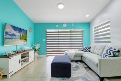 Casa en venta en Key Largo, Florida, 3 dormitorios, 111.85 m2 № 2244590 - foto 11