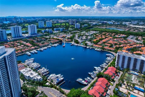 Condominio en venta en Aventura, Florida, 3 dormitorios, 294.78 m2 № 1689390 - foto 6