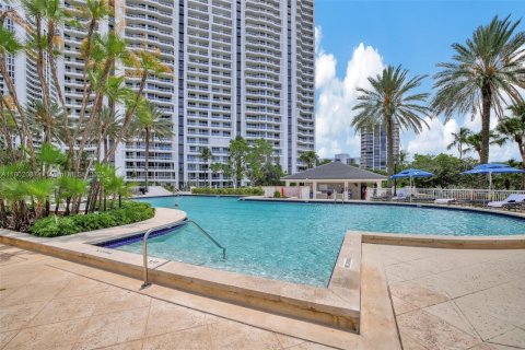 Condominio en venta en Aventura, Florida, 3 dormitorios, 294.78 m2 № 1689390 - foto 5
