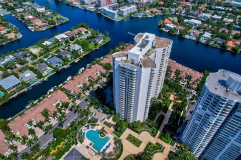 Condominio en venta en Aventura, Florida, 3 dormitorios, 294.78 m2 № 1689390 - foto 7