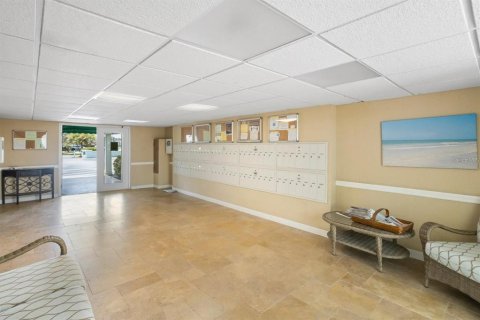 Condo in Dunedin, Florida, 2 bedrooms  № 1900183 - photo 30