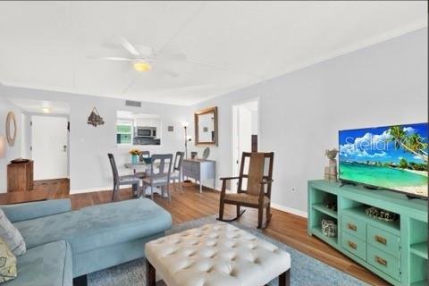 Condo in Dunedin, Florida, 2 bedrooms  № 1900183 - photo 5