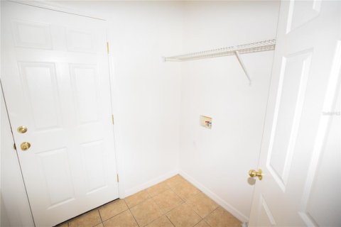 Villa ou maison à louer à Davenport, Floride: 5 chambres, 258.45 m2 № 2302233 - photo 13