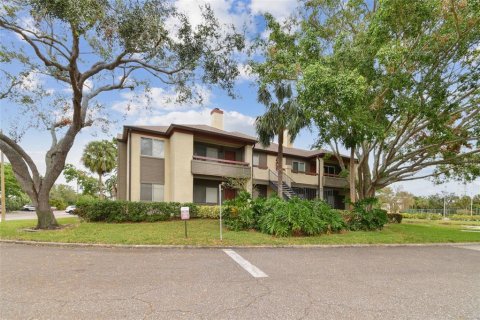 Condo in Saint Petersburg, Florida, 2 bedrooms  № 1541222 - photo 3