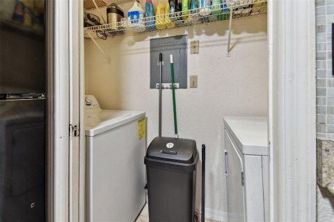 Condo in Saint Petersburg, Florida, 2 bedrooms  № 1541222 - photo 22