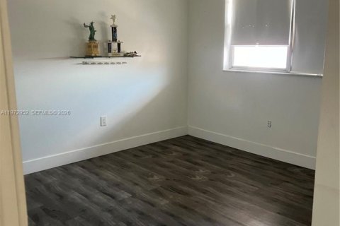 Copropriété à vendre à Miami, Floride: 2 chambres, 107.77 m2 № 2042103 - photo 5