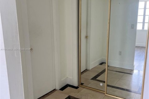 Copropriété à vendre à Miami, Floride: 2 chambres, 107.77 m2 № 2042103 - photo 2