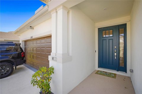 House in Port St. Lucie, Florida 4 bedrooms, 222.41 sq.m. № 1763365 - photo 23