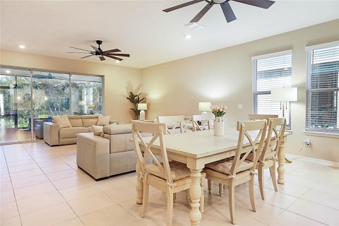 House in Port St. Lucie, Florida 4 bedrooms, 222.41 sq.m. № 1763365 - photo 5