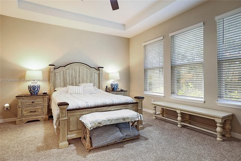 House in Port St. Lucie, Florida 4 bedrooms, 222.41 sq.m. № 1763365 - photo 15