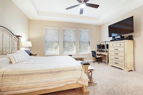 House in Port St. Lucie, Florida 4 bedrooms, 222.41 sq.m. № 1763365 - photo 14