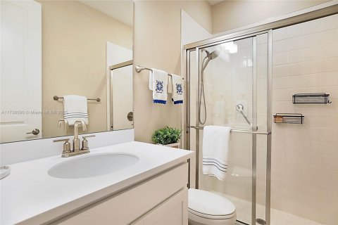 House in Port St. Lucie, Florida 4 bedrooms, 222.41 sq.m. № 1763365 - photo 21