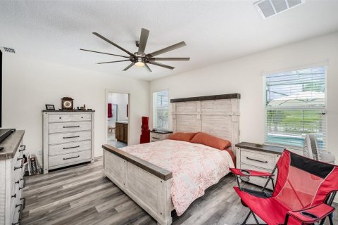 House in Mims, Florida 3 bedrooms, 161.46 sq.m. № 1849373 - photo 12
