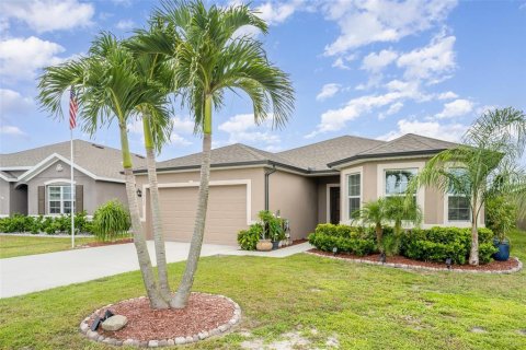 House in Mims, Florida 3 bedrooms, 161.46 sq.m. № 1849373 - photo 4