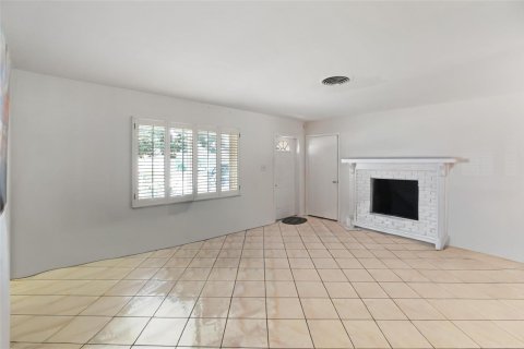 House in Port St. Lucie, Florida 3 bedrooms, 132.66 sq.m. № 2082077 - photo 7