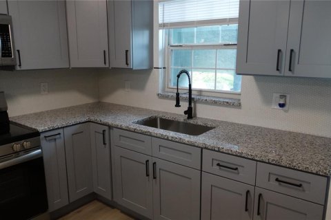 Condominio en venta en Tampa, Florida, 2 dormitorios, 83.8 m2 № 2150757 - foto 10