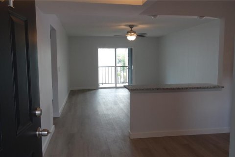 Condominio en venta en Tampa, Florida, 2 dormitorios, 83.8 m2 № 2150757 - foto 5