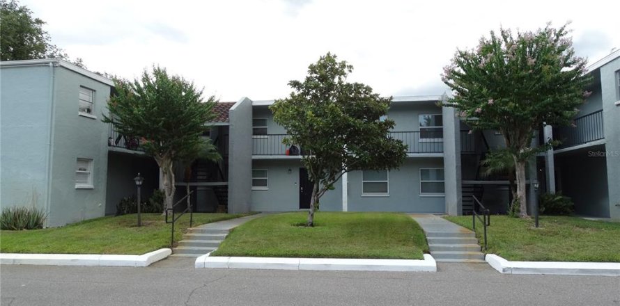 Condominio en Tampa, Florida, 2 dormitorios  № 2150757