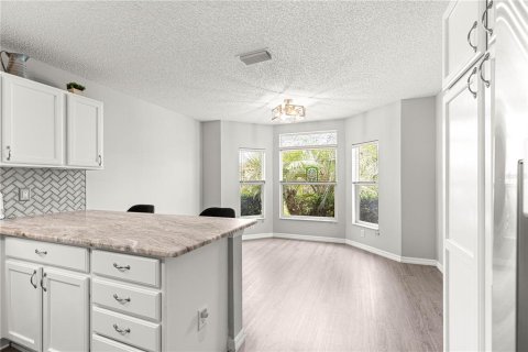 House in The Villages, Florida 3 bedrooms, 171.96 sq.m. № 1810654 - photo 9