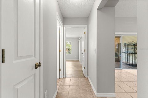 House in The Villages, Florida 3 bedrooms, 171.96 sq.m. № 1810654 - photo 29
