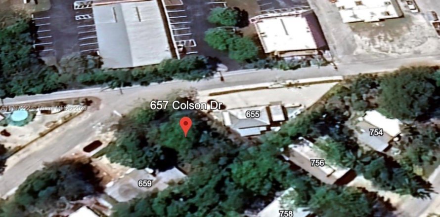 Land in Key Largo, Florida № 1939589