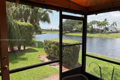 House in Boca Raton, Florida 3 bedrooms, 150.97 sq.m. № 1726068 - photo 15