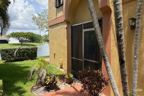 House in Boca Raton, Florida 3 bedrooms, 150.97 sq.m. № 1726068 - photo 17