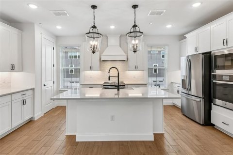 Adosado en venta en Oviedo, Florida, 4 dormitorios, 188.13 m2 № 2227518 - foto 2