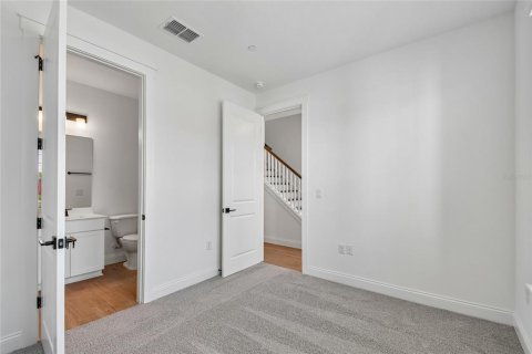 Adosado en venta en Oviedo, Florida, 4 dormitorios, 188.13 m2 № 2227518 - foto 5
