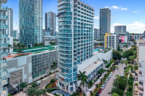 Купить кондоминиум в Майами, Флорида 1 спальня, 76.92м2, № 2011976 - фото 25