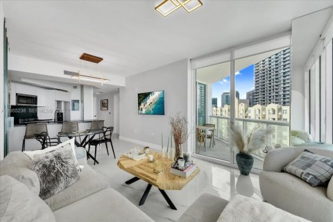 Купить кондоминиум в Майами, Флорида 1 спальня, 76.92м2, № 2011976 - фото 4